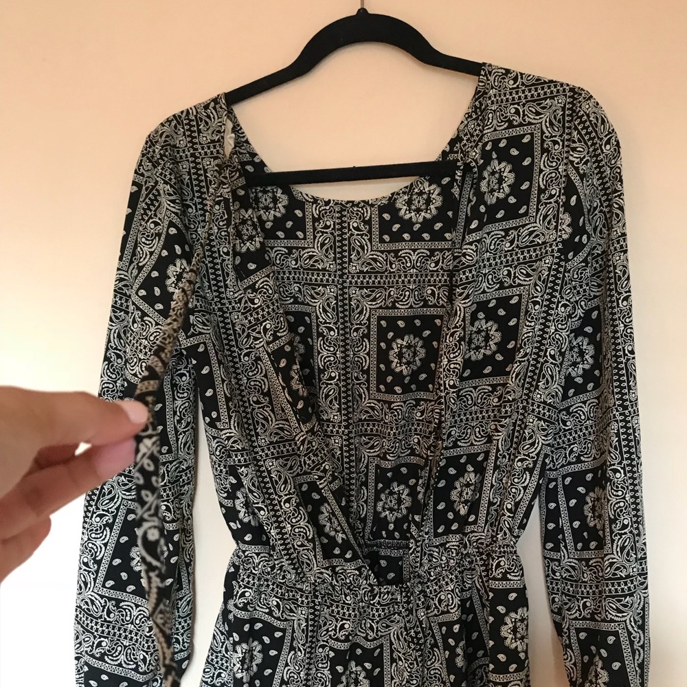 Patterned Romper - image 3